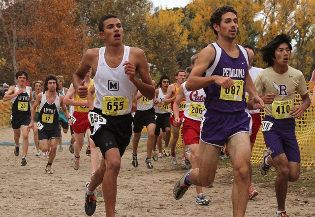 2009 CIF XC Boys D3-053.JPG - 2009 California CIF Cross Country Championships, Woodward Park, Fresno, California